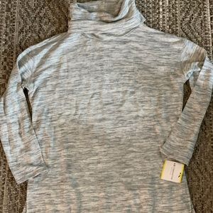 NWT Liz Claiborne cowlneck sweater!